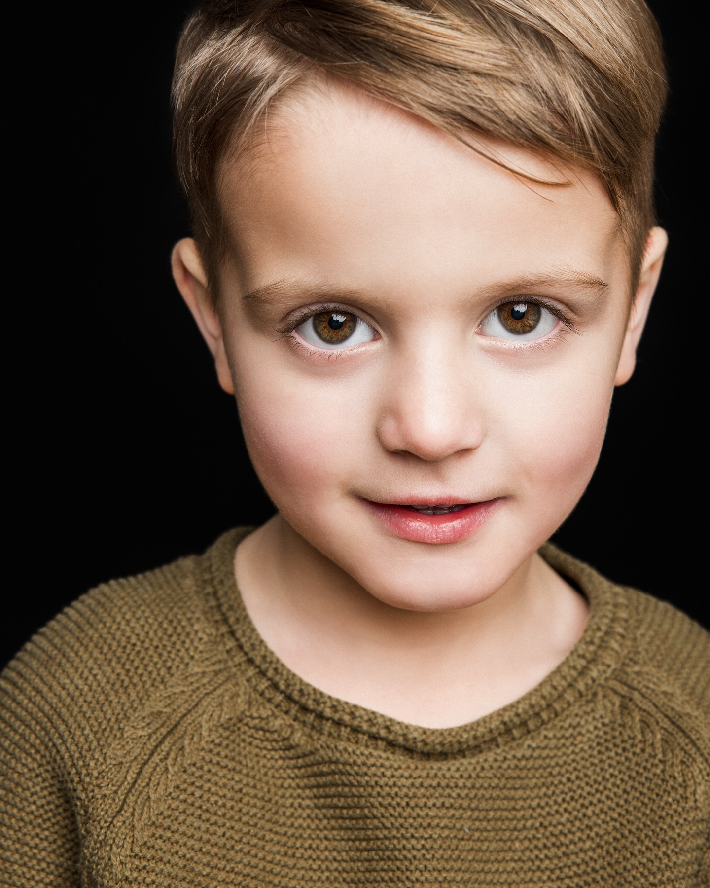 Wil je ook een mooie foto van je kind? Op zaterdag 24 mei organiseer ik een portretdag! Neem contact op voor meer info 📸🤩

#kindportret #portretfotografie #fotograafveldhoven #fotograafeindhoven #portrait #portraitphotography